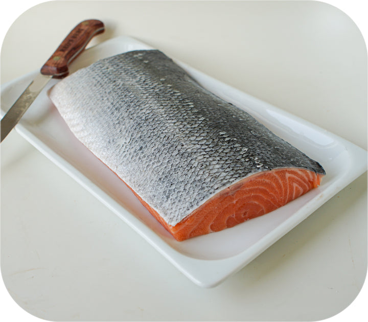 Fresh- Center Cut Atlantic Salmon Fillet 2.5lbs – Red's Best