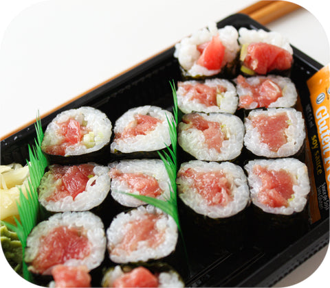 Sushi - Bluefin Tuna & Scallion Maki Salmon